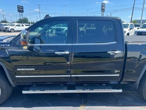 Used 2018 GMC Sierra 1500 SLT AWD/4WD image 9