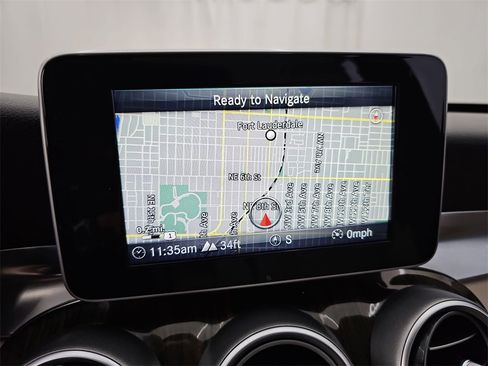 Used 2015 Mercedes-Benz C 300 Sedan image 24