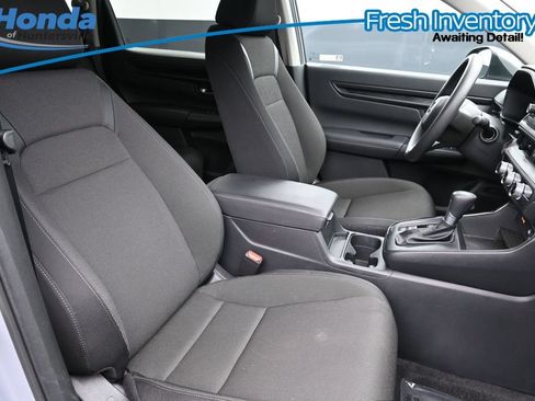Used 2025 Honda CR-V LX image 12