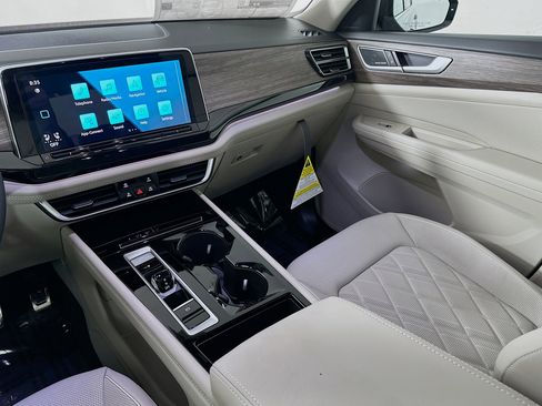 New 2026 Volkswagen Atlas SEL Premium R-Line AWD/4WD image 24