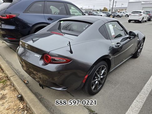 Used 2019 MAZDA MX-5 Miata RF Grand Touring image 3