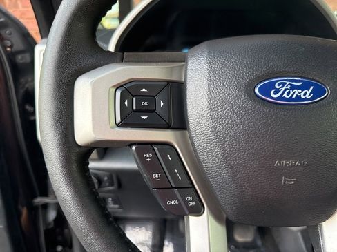 Used 2018 Ford F150 Lariat w/ Equipment Group 502A Luxury image 30