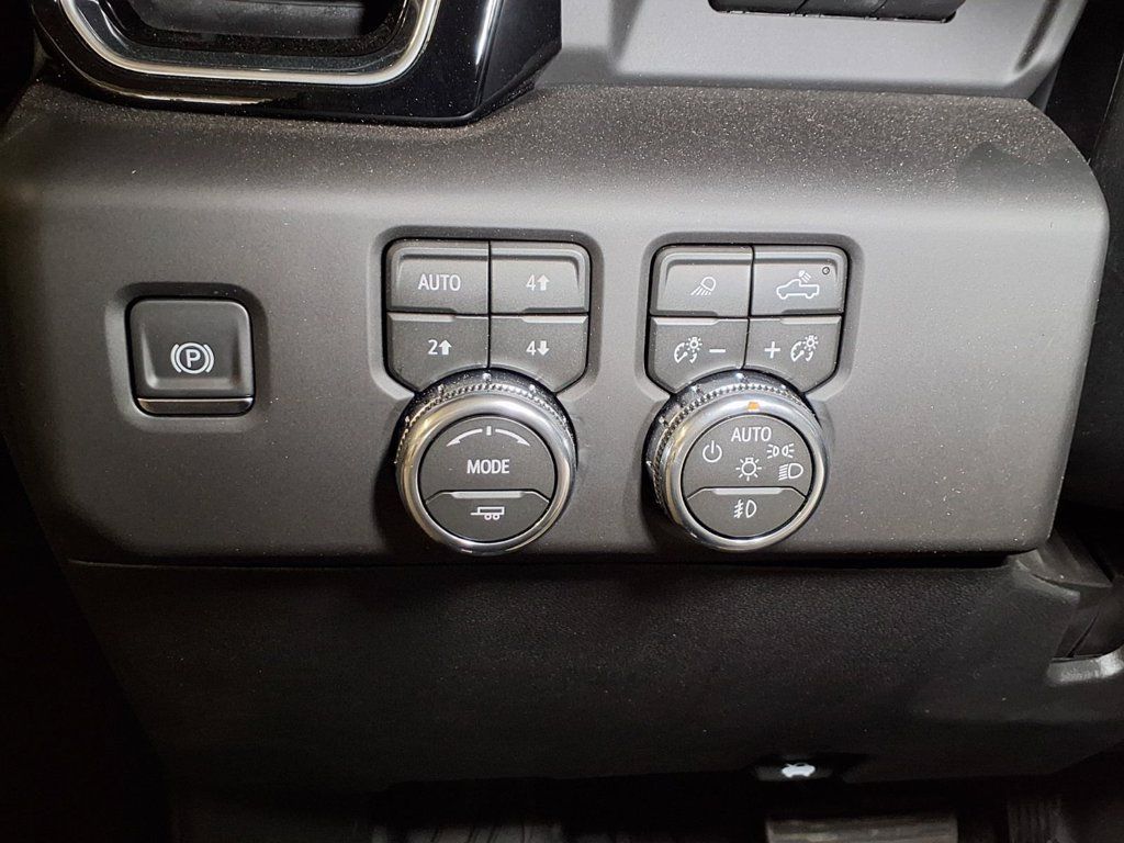 New 2026 GMC Sierra 2500 Denali w/ Max Trailering Package AWD/4WD image 17