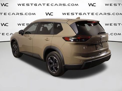 Used 2024 Nissan Rogue SV w/ SV Premium Package FWD image 45