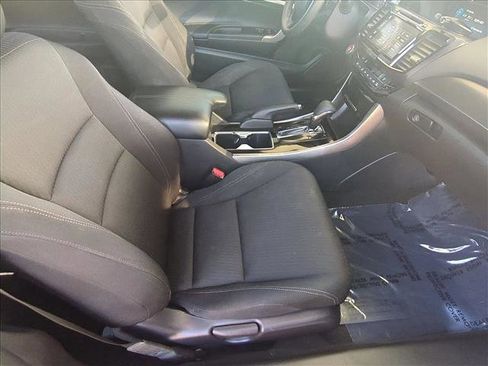 Used 2016 Honda Accord EX image 19