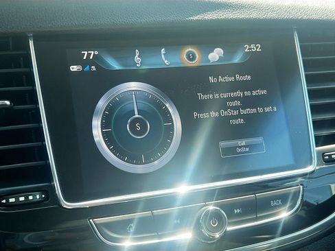 Used 2020 Buick Encore Preferred FWD image 13