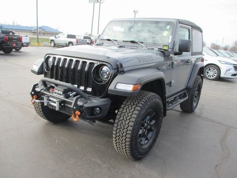 Used 2021 Jeep Wrangler Sport image 9