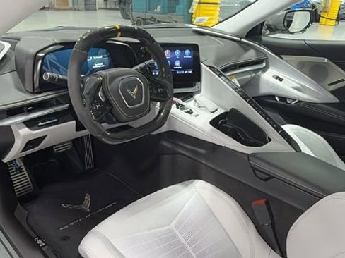 Used 2023 Chevrolet Corvette Stingray w/ Z51 Performance Package image 10