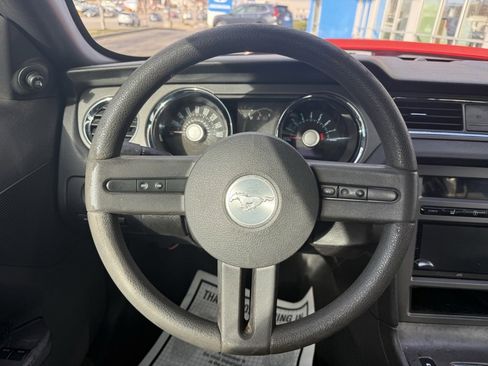 Used 2011 Ford Mustang Coupe w/ 101A Rapid Spec Order Code image 17