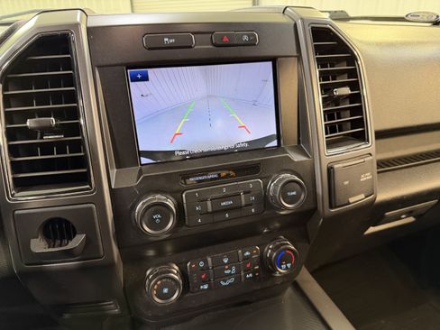 Used 2019 Ford F150 XLT w/ Equipment Group 302A Luxury image 18