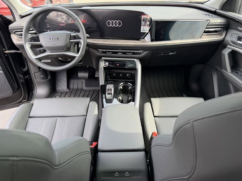 New 2025 Audi Q5 Prestige image 16