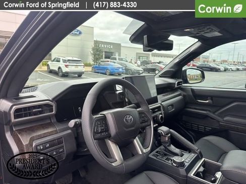 Used 2025 Toyota Tacoma Limited image 17