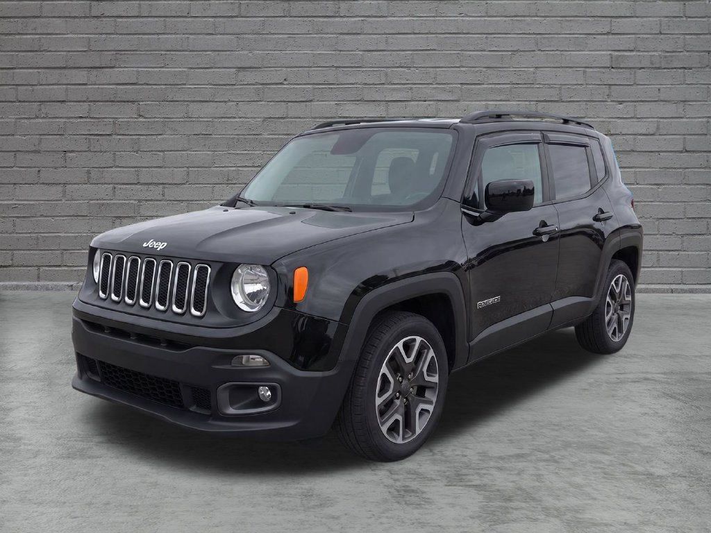 Used 2017 Jeep Renegade Latitude w/ Cold Weather Group AWD/4WD image 2