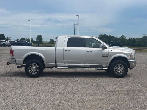Used 2017 RAM 2500 Laramie w/ Snow Chief Group AWD/4WD image 4