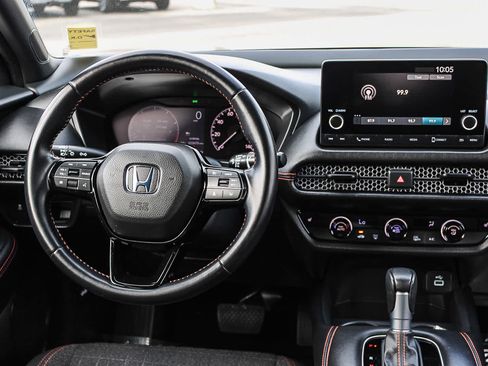 Certified 2025 Honda HR-V Sport image 13