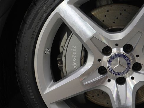 Used 2013 Mercedes-Benz SL 550 image 28