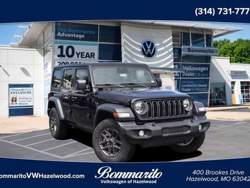Used 2025 Jeep Wrangler Unlimited Sport AWD/4WD image 1