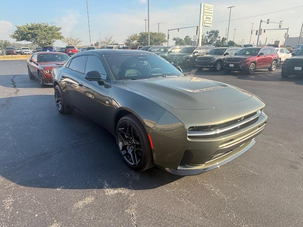 Used 2026 Dodge Charger Scat Pack AWD/4WD image 3