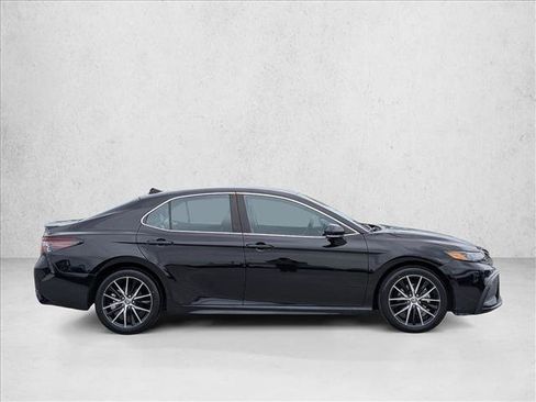 Certified 2024 Toyota Camry SE FWD image 4