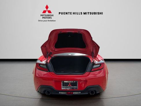 Used 2022 Toyota GR86 RWD image 9