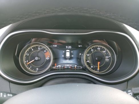 Used 2023 Jeep Cherokee Altitude Lux image 11