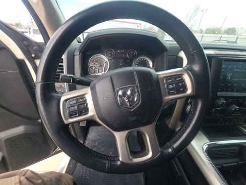 Used 2018 RAM 1500 Laramie w/ Convenience Group image 8