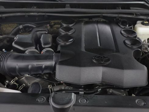 Used 2024 Toyota 4Runner TRD Off-Road image 18