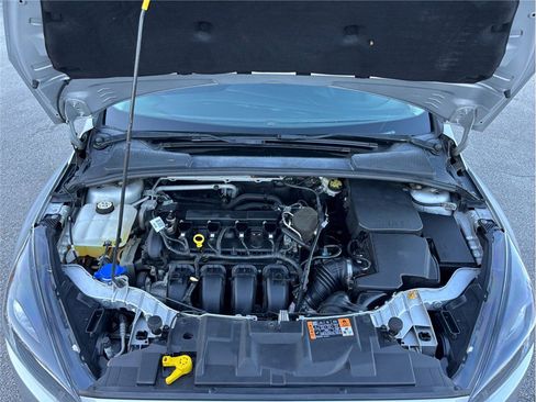 Used 2015 Ford Focus SE image 34