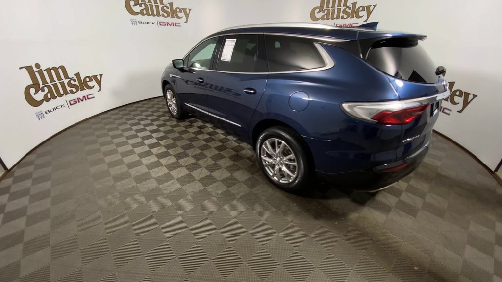 Used 2024 Buick Enclave Essence w/ Experience Buick Package FWD image 6