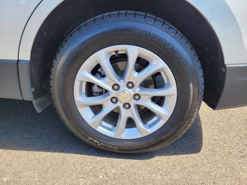 Used 2020 Chevrolet Equinox LS AWD/4WD image 9