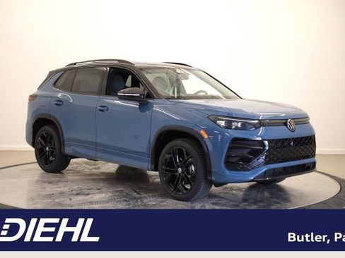 New 2026 Volkswagen Tiguan SE R-Line AWD/4WD image 1