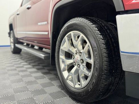 Used 2018 GMC Sierra 1500 SLT AWD/4WD image 4
