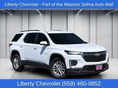 Used 2023 Chevrolet Traverse LT