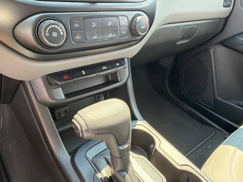 Used 2021 Chevrolet Colorado W/T w/ Custom Special Edition AWD/4WD image 20