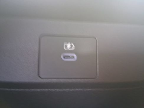 New 2026 Nissan Sentra SR w/ SR Premium Package FWD image 33