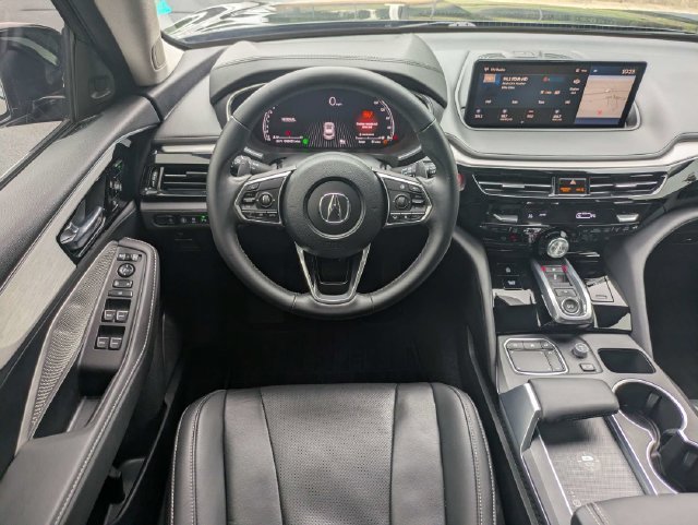 Used 2023 Acura MDX w/ Technology Package FWD image 17