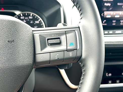 New 2026 Nissan Rogue SV FWD image 18