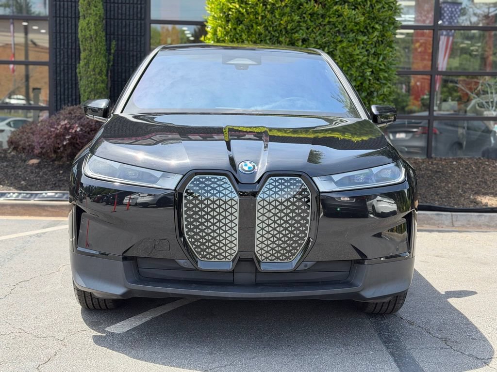 Used 2024 BMW iX xDrive50 AWD/4WD image 3