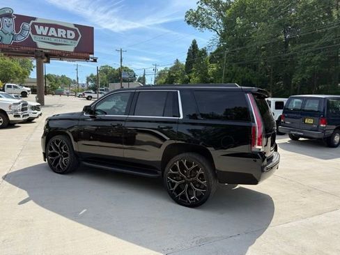 Used 2019 Chevrolet Tahoe LT RWD image 8