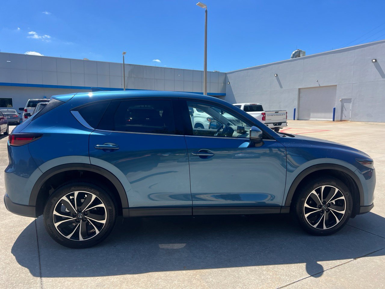 Used 2023 MAZDA CX-5 AWD 2.5 S w/ Premium Plus Pkg image 8