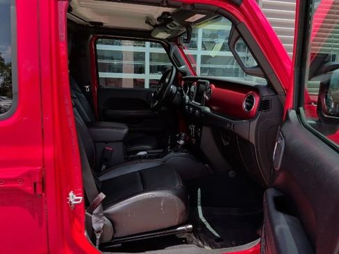 Used 2020 Jeep Gladiator Rubicon AWD/4WD image 17
