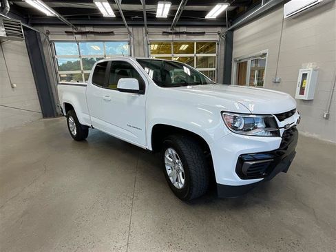 Used 2022 Chevrolet Colorado LT w/ Fleet Safety Package RWD image 7