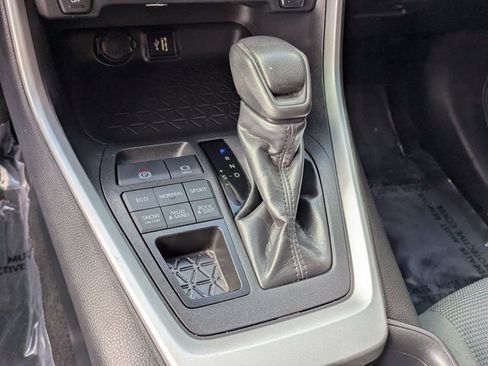 Used 2024 Toyota RAV4 LE image 20