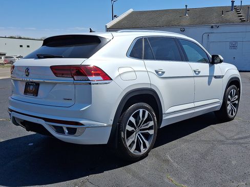 Used 2023 Volkswagen Atlas Cross Sport SEL Premium R-Line AWD/4WD image 17