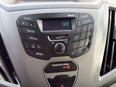 Used 2019 Ford Transit 250 130 Low Roof image 21