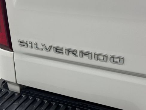 Used 2022 Chevrolet Silverado 1500 High Country w/ High Country Premium Package AWD/4WD image 34