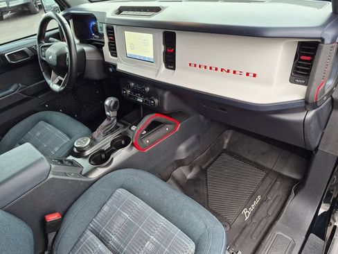Used 2023 Ford Bronco Heritage Edition AWD/4WD image 22