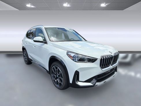 New 2026 BMW X1 xDrive28i w/ Technology Package AWD/4WD image 7
