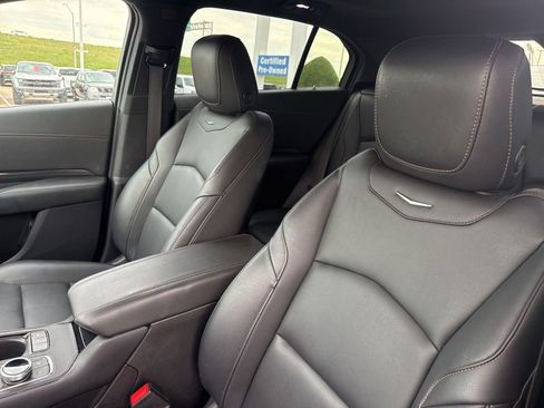 Used 2023 Cadillac XT4 Sport FWD image 13