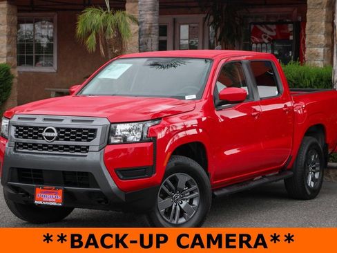 Used 2025 Nissan Frontier SV image 4